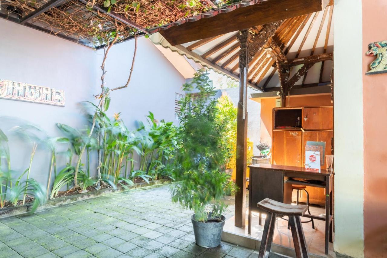 Oyo 3775 Ketut Inn Pesanggaran Esterno foto